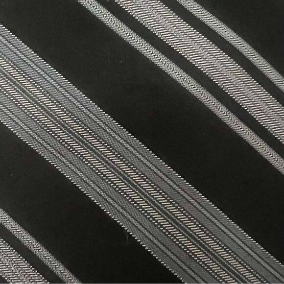 2for25 DKNY Silk Tie Black Gray Striped Designer Business Casual Neutral Necktie - Picture 4 of 9